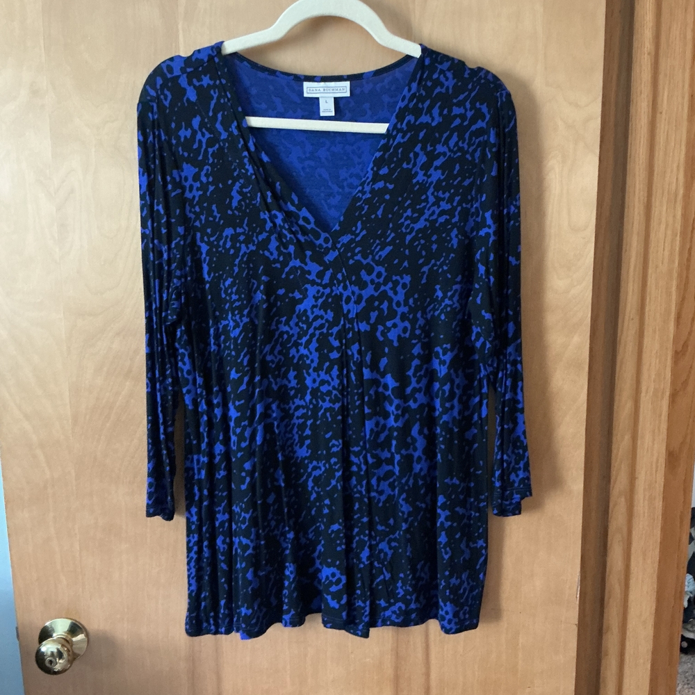 Dana Buckman Blue and Black Abstract Blouse Very Pretty. Almost New.
